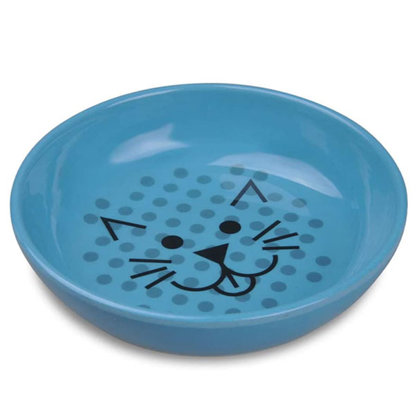 blue ceramin dish for dry and wet food for cats with a cute cat design inside